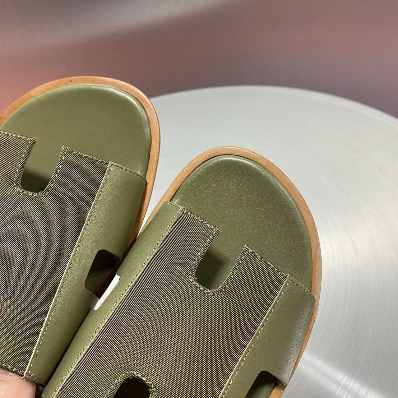 UA Hermès Izmir sandal