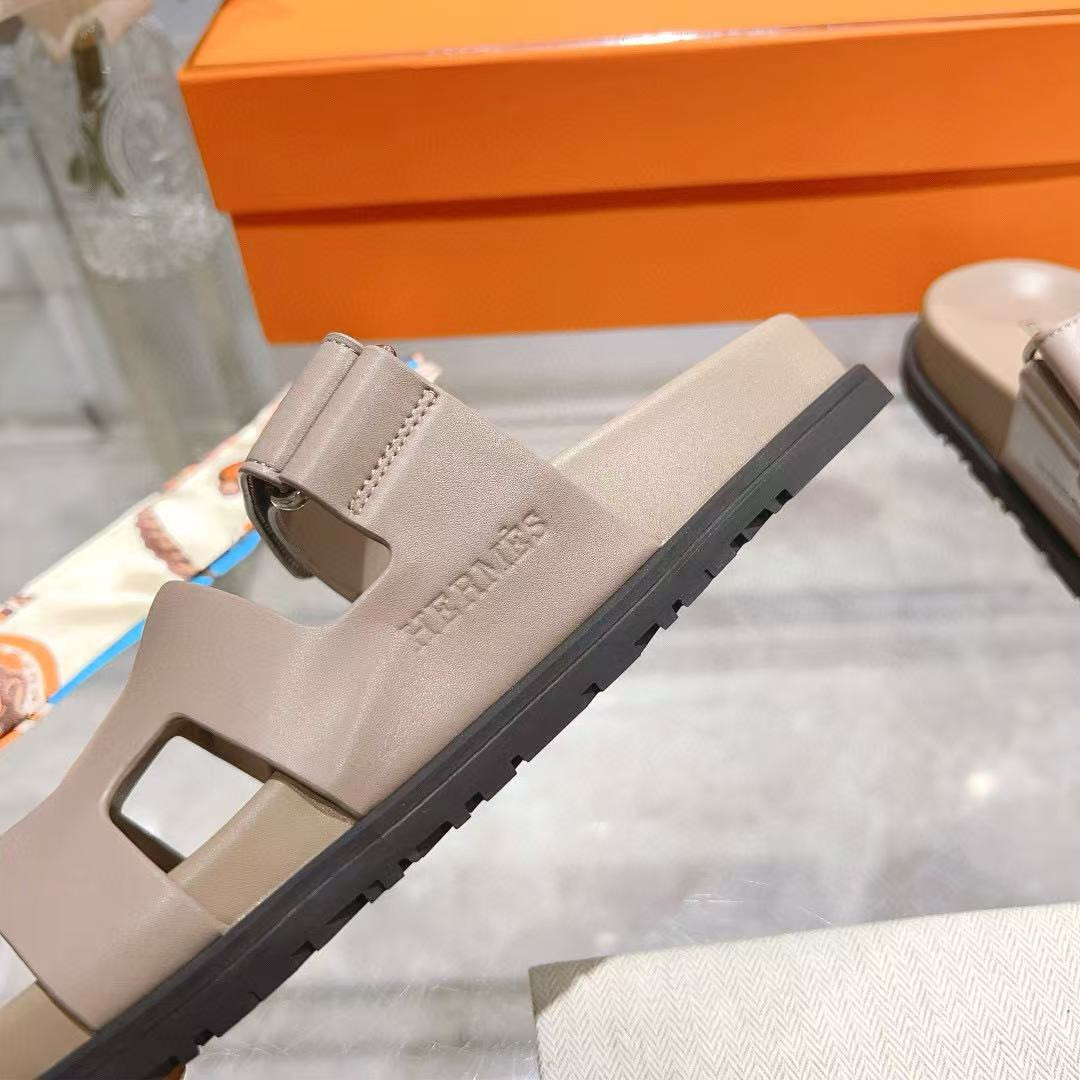 UA Hermès Chypre Sandal