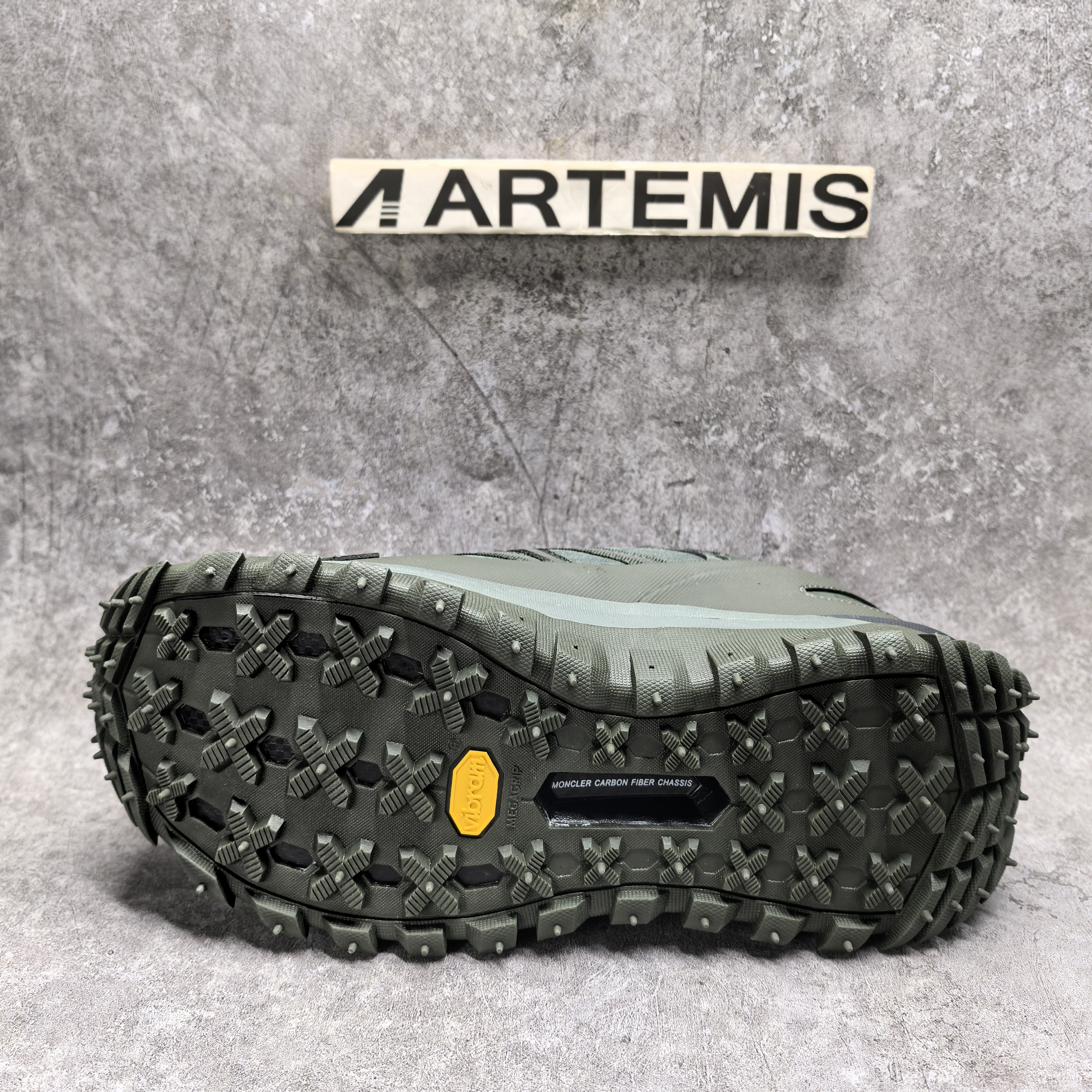 UA Moncler TRAILGRIP