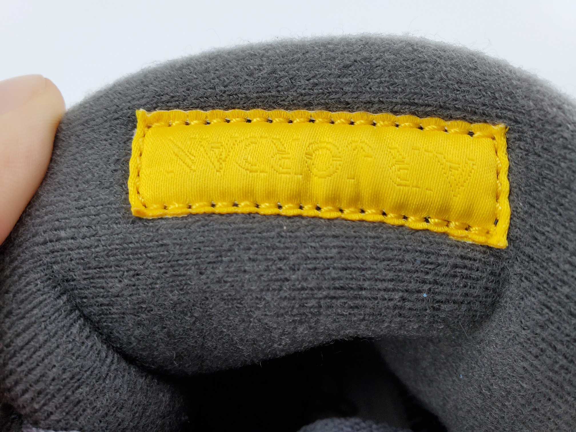 Jordan 4 Retro Cool Grey(2019)