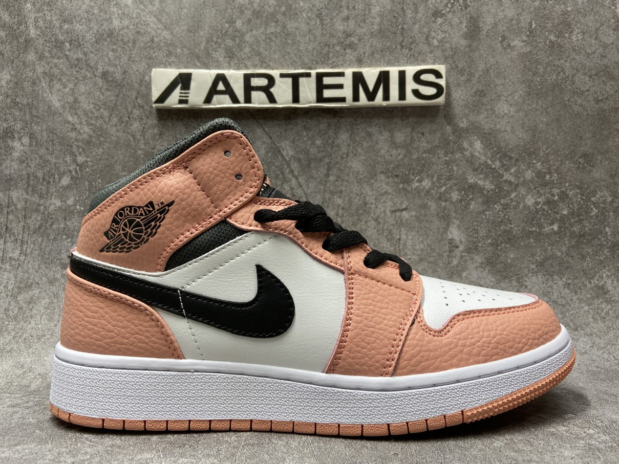 Air Jordan 1 Mid Pink Quartz