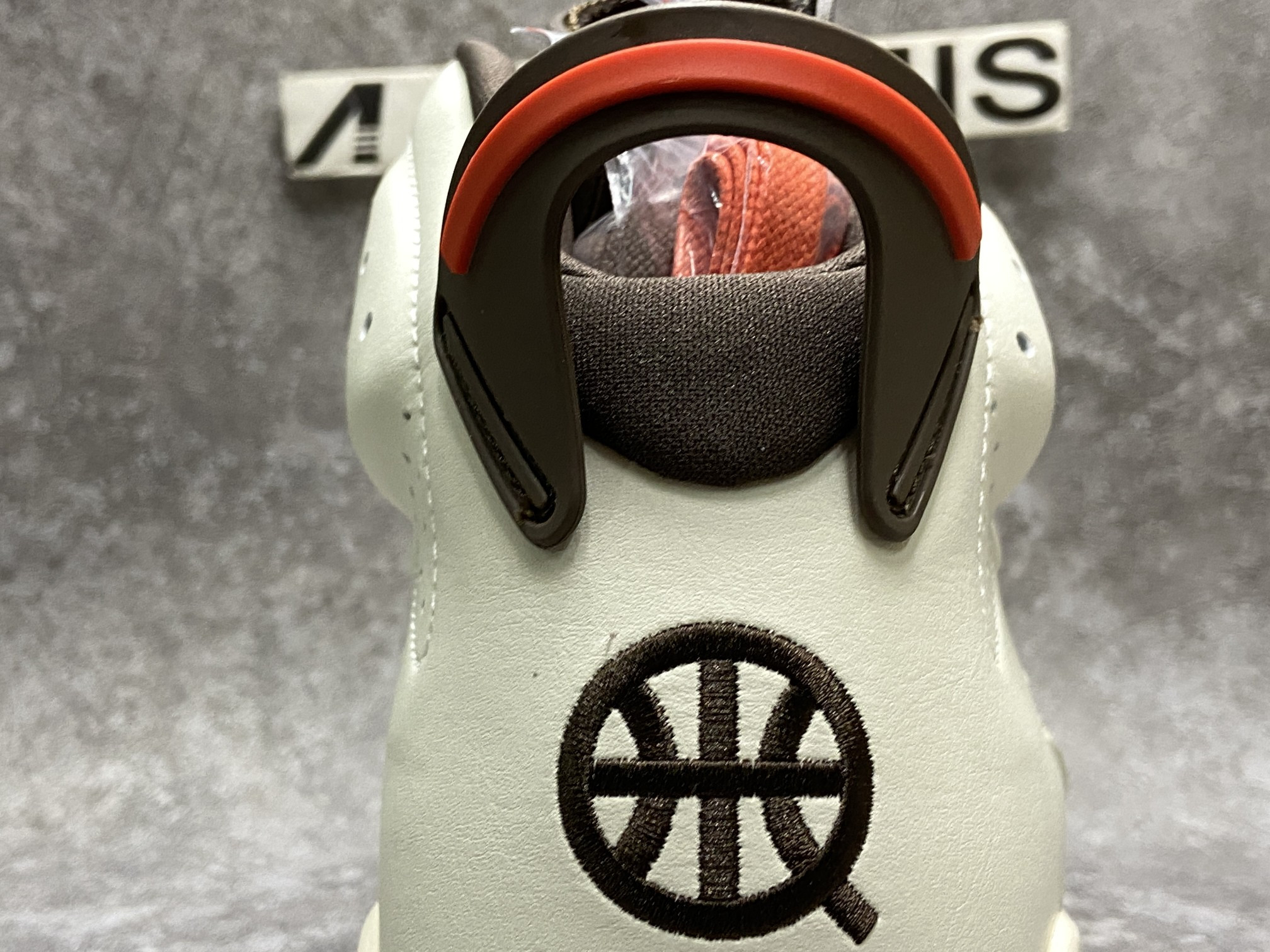 Air Jordan 6 Retro Quai54 Sail Brown