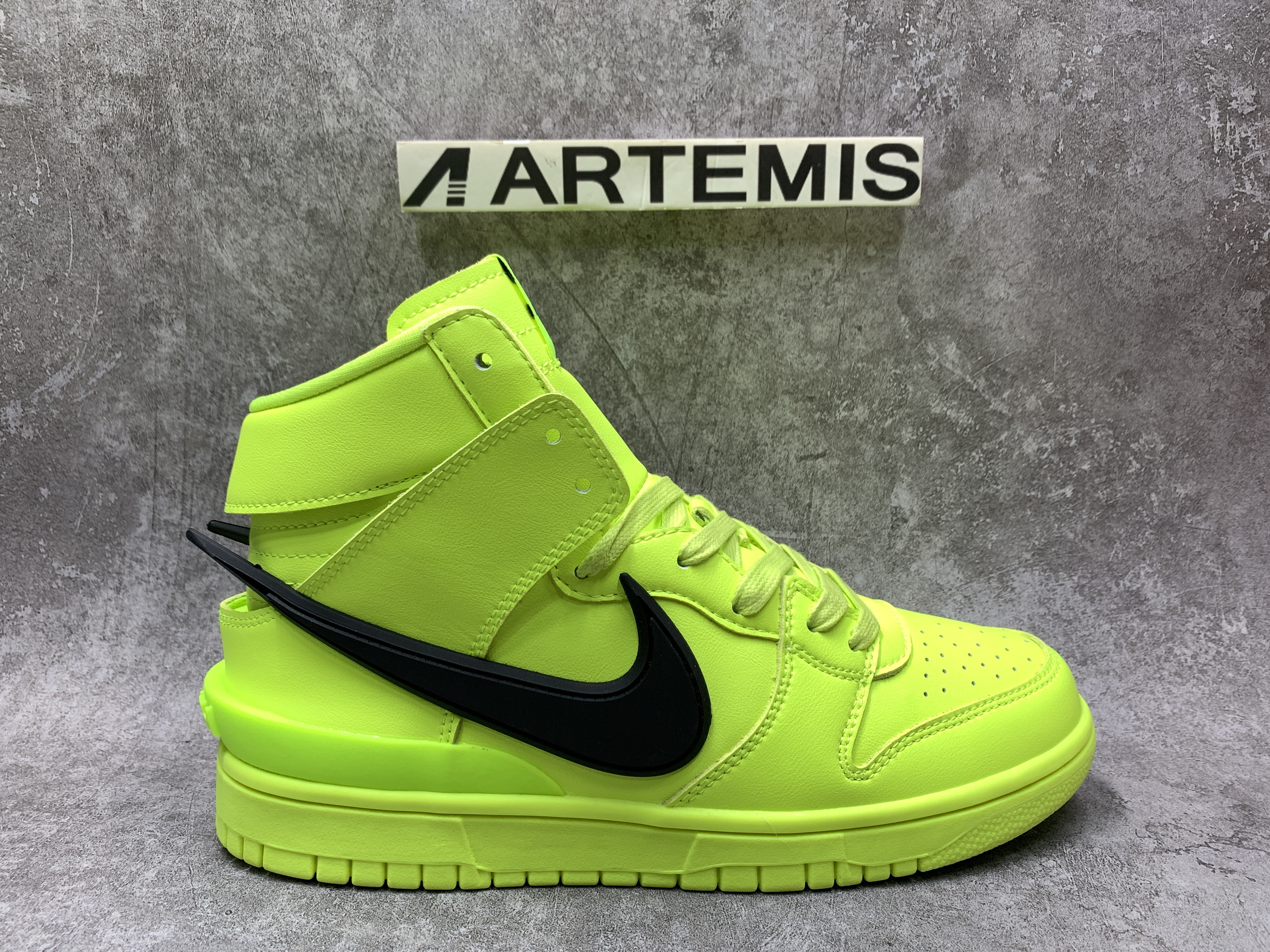 Nike Dunk High AMBUSH Flash Lime