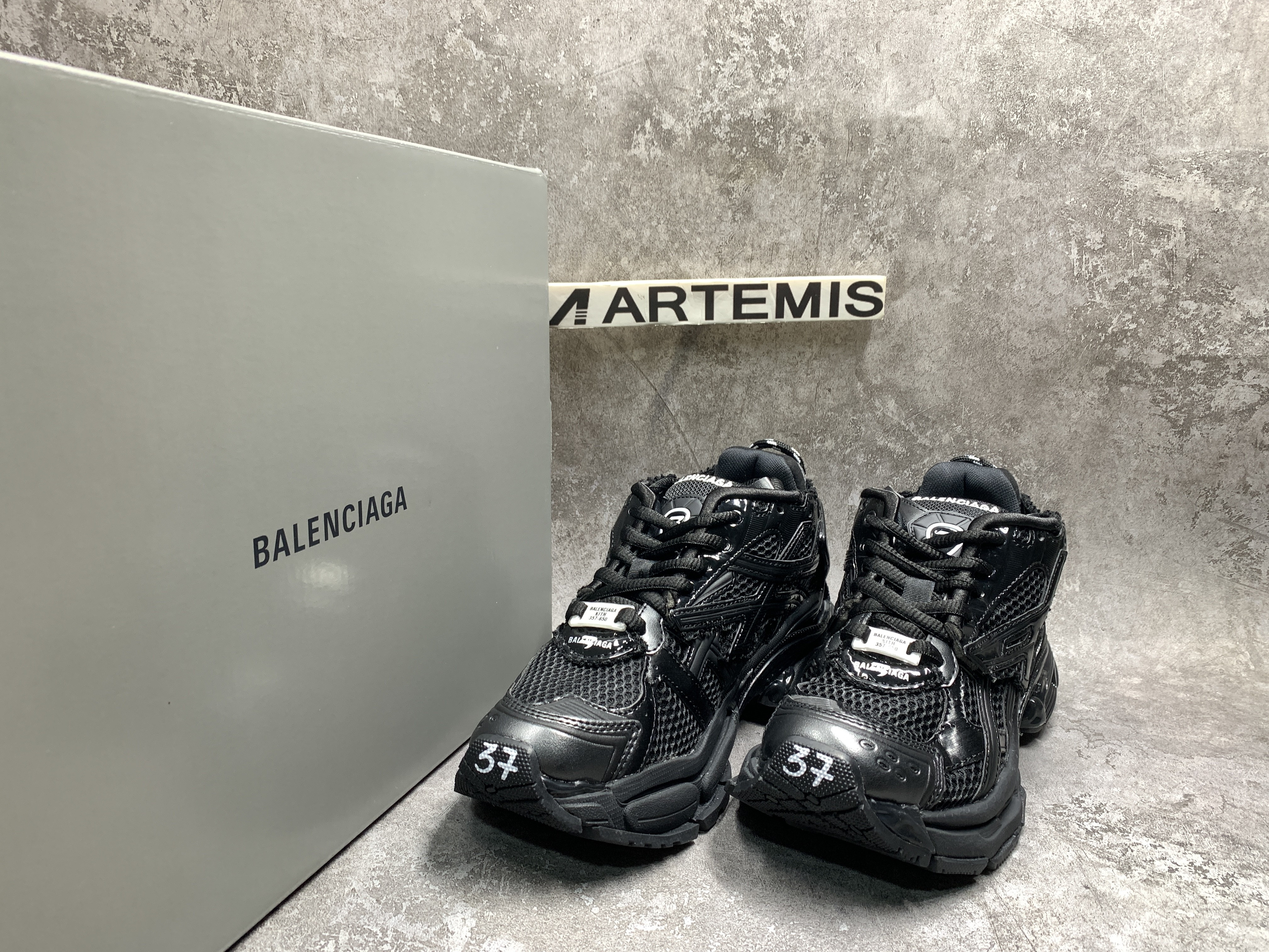 Balenciga Runner Black