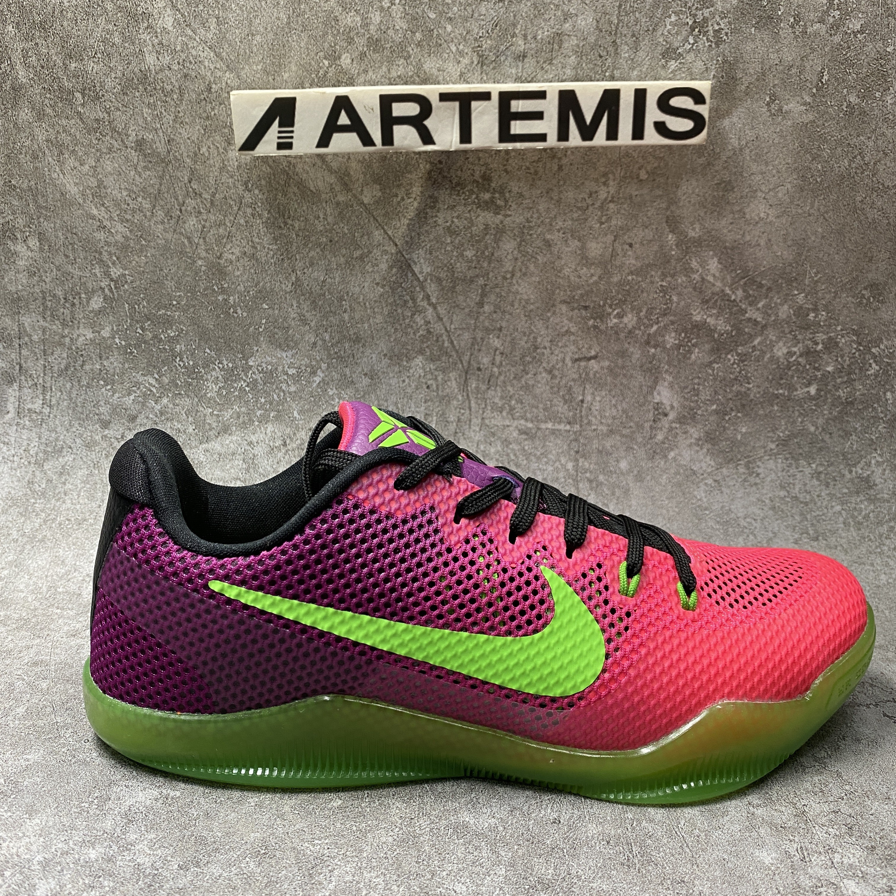 Nike Kobe 11 EM Low Mambacurial