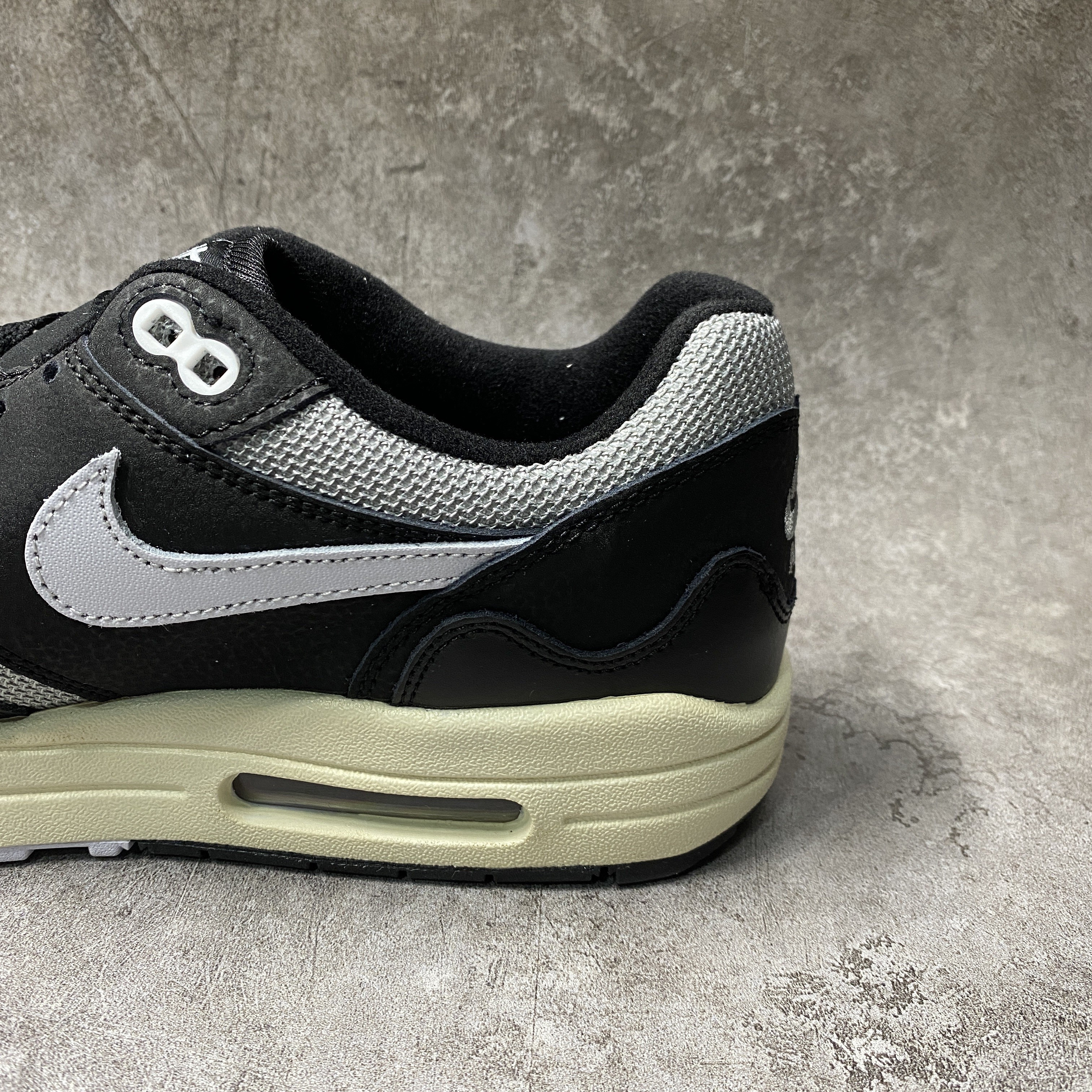 Nike Air Max 1 Patta Waves Black