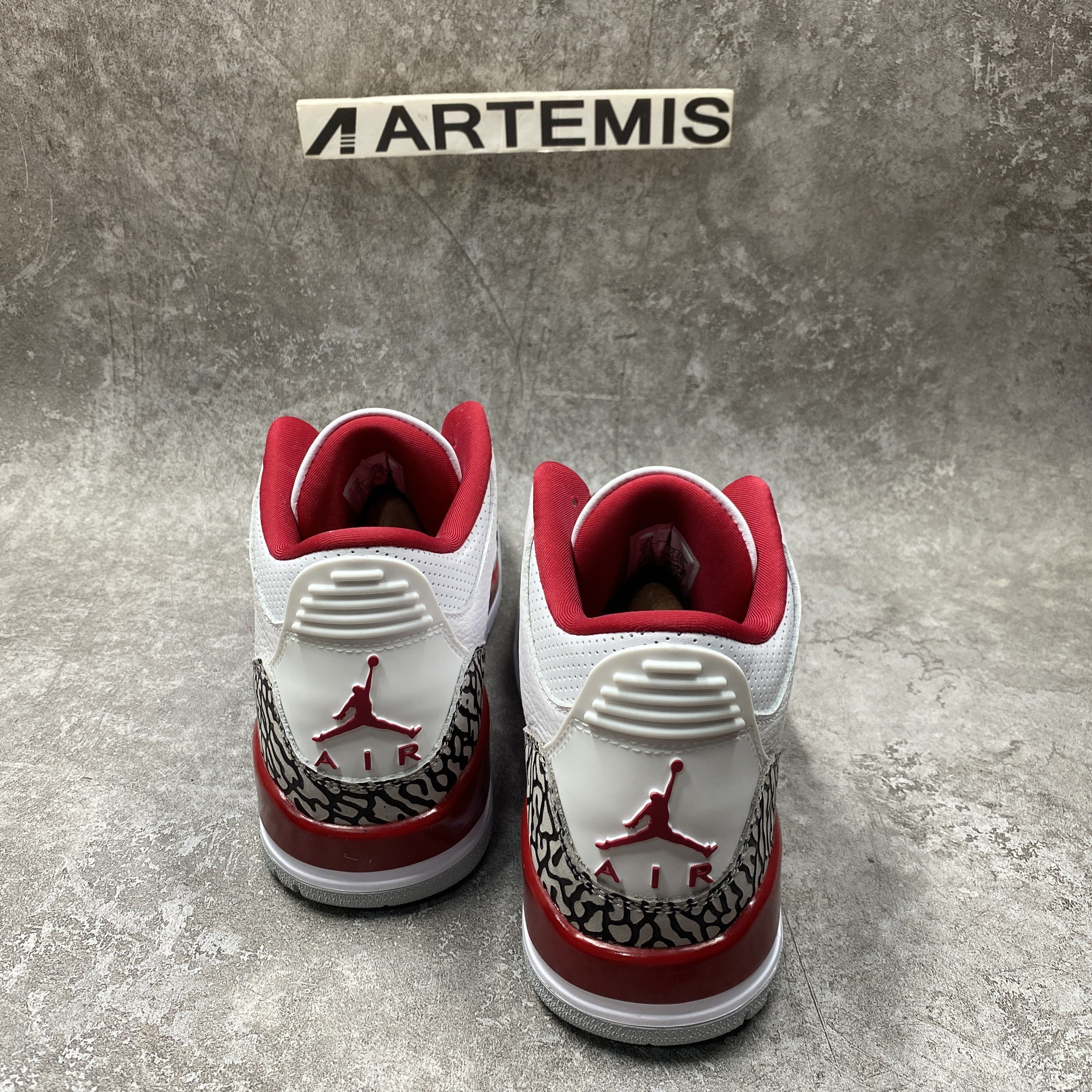 Air Jordan 3 Retro Cardinal Red