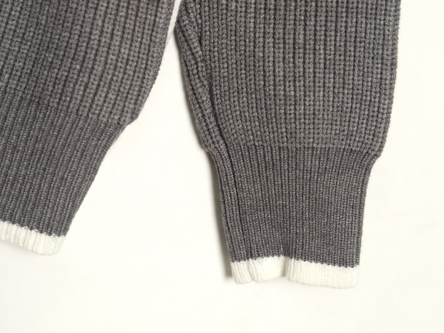 Thom Browne TB 23Ss Sweaters