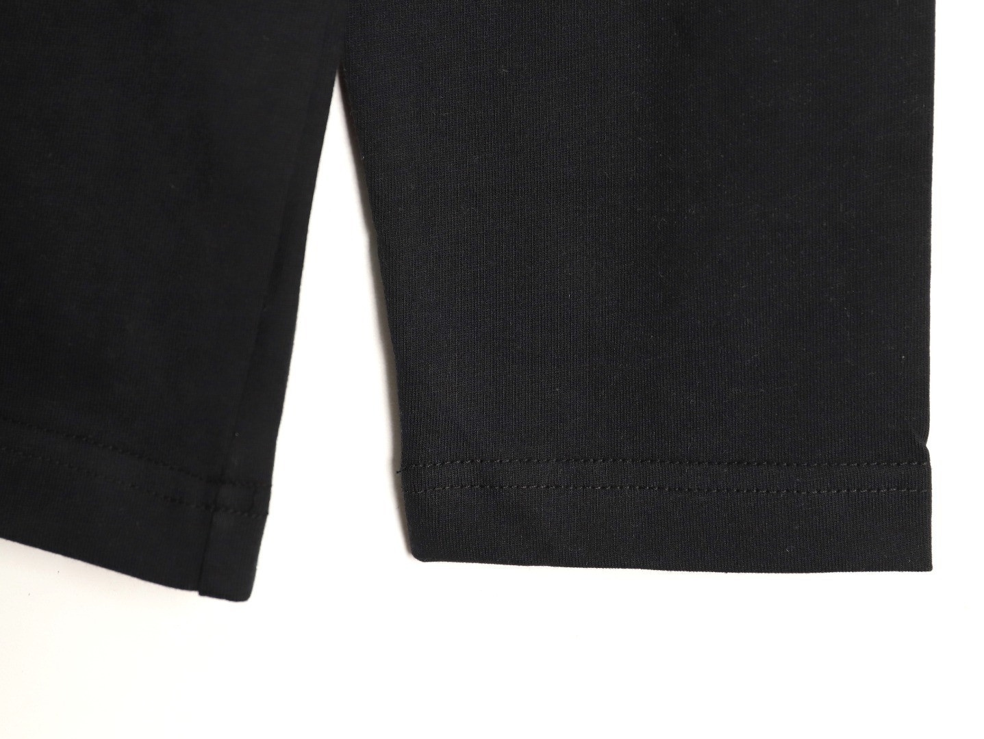 l0*is V*t0n long-sleeved t-shirt