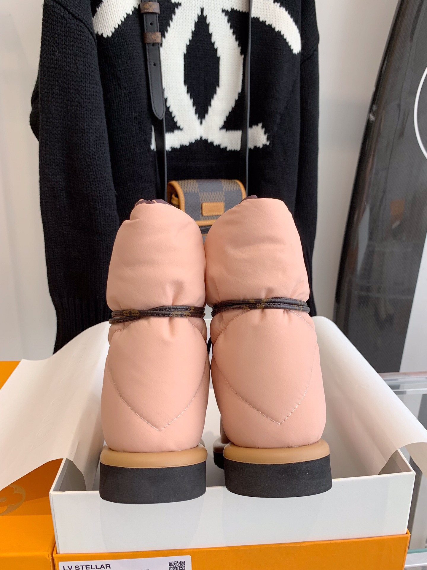 LV PILLOW COMFORT ANKLE BOOT 1A8T4F