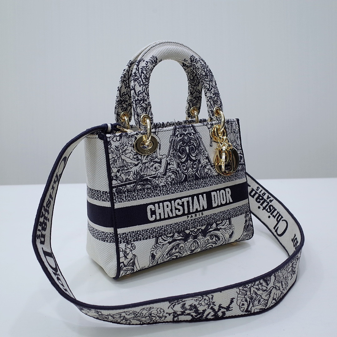 medium D*or lady d-lite bag  24 x 20 x 11 cm