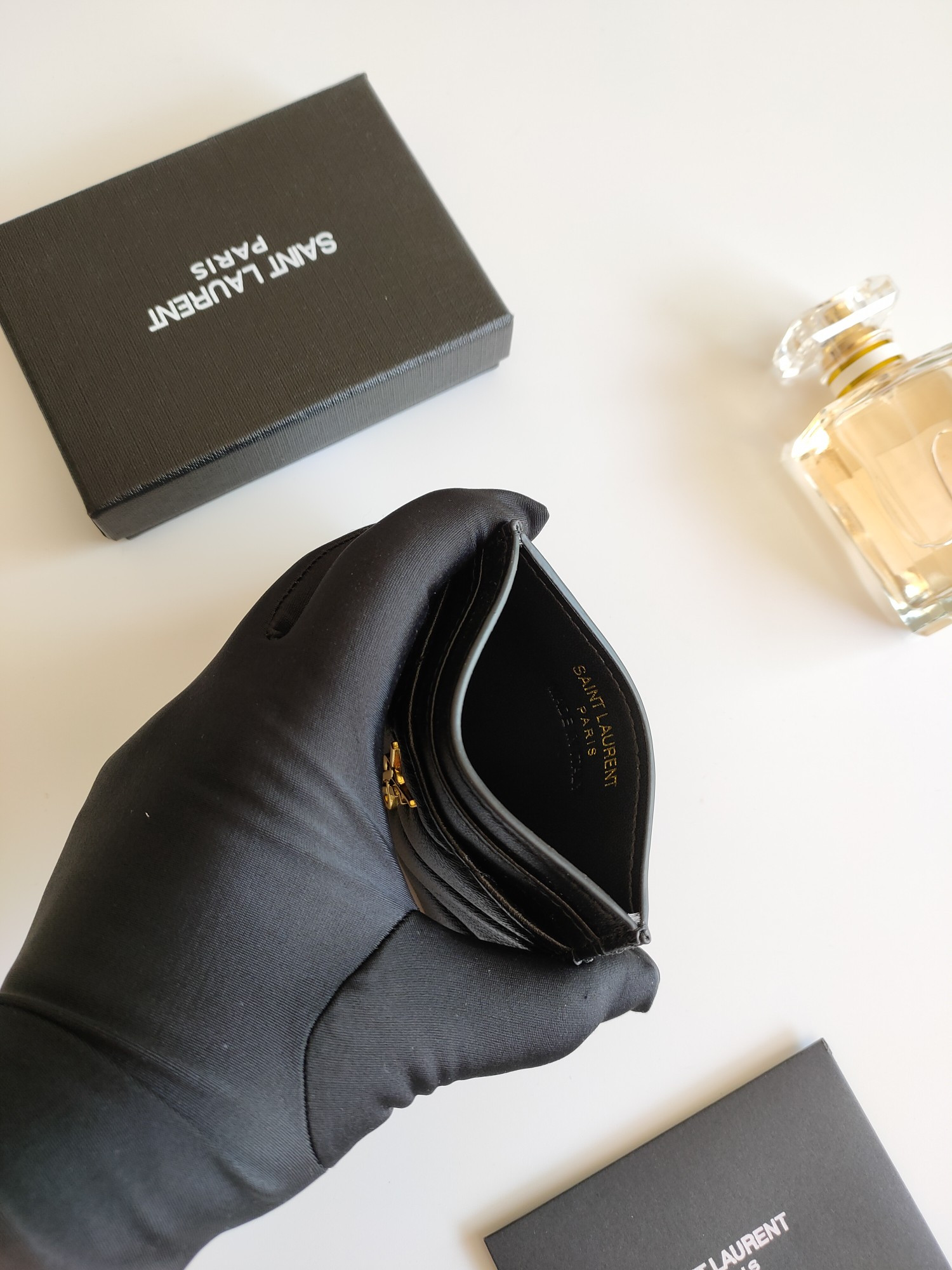 Y*L card holder 10.5×7.5×0.5cm