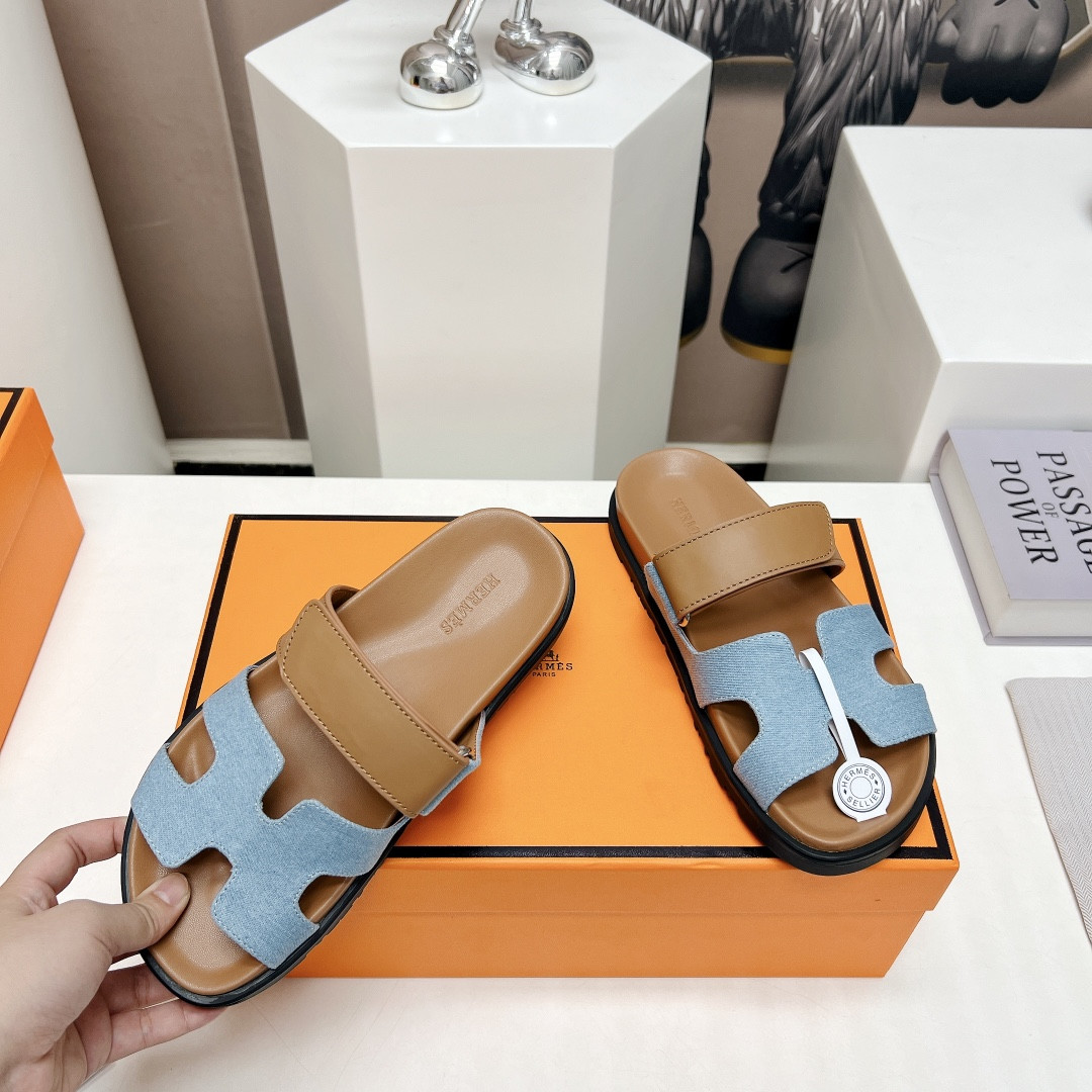 UA Hermès Chypre sandal