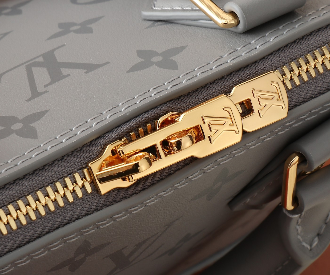 LV Monogram Ink Alma BB M12561 23.5x17.5x11.5CM