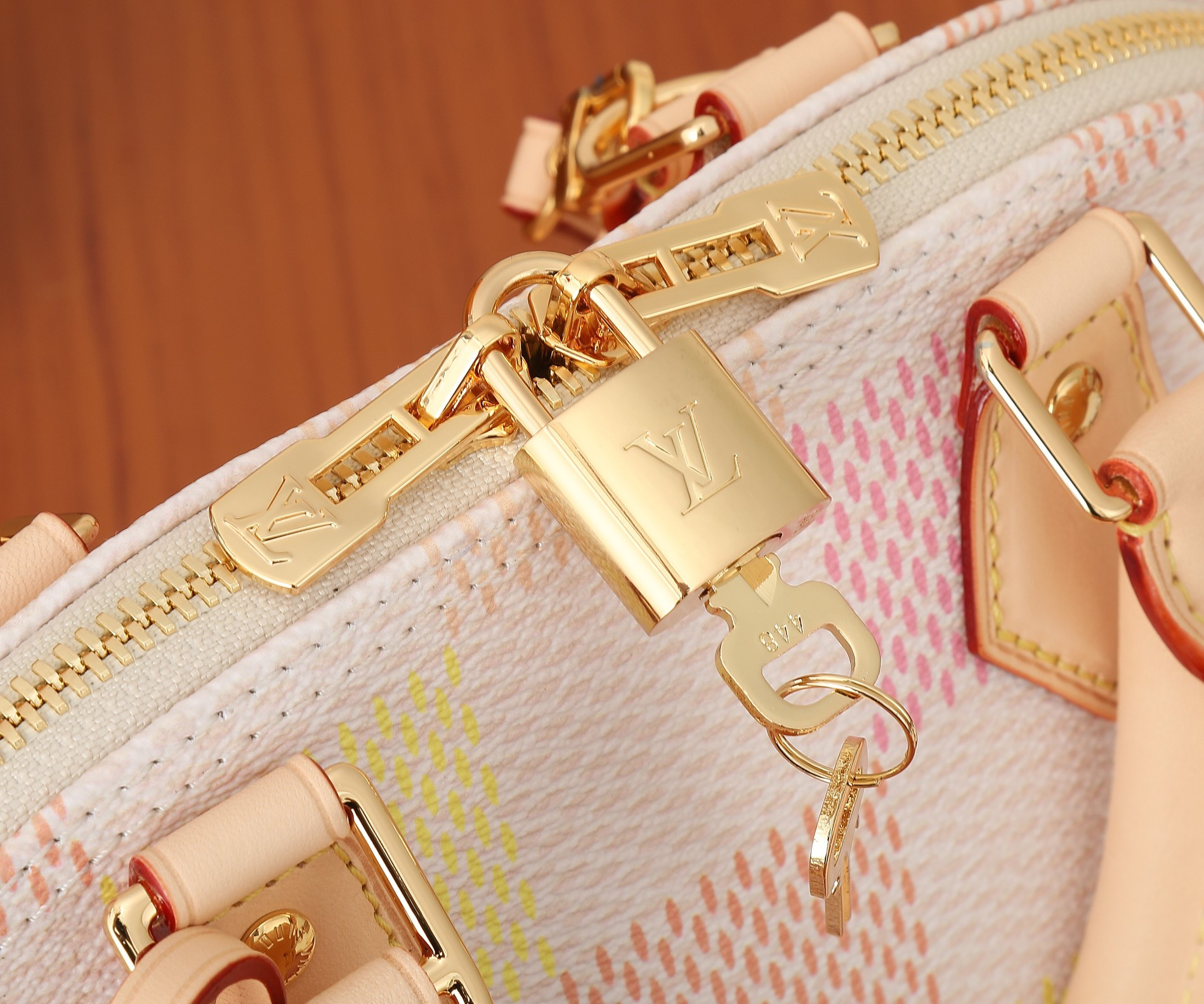 LV Alma BB N40516 23.5 x 17.5 x 11.5 cm