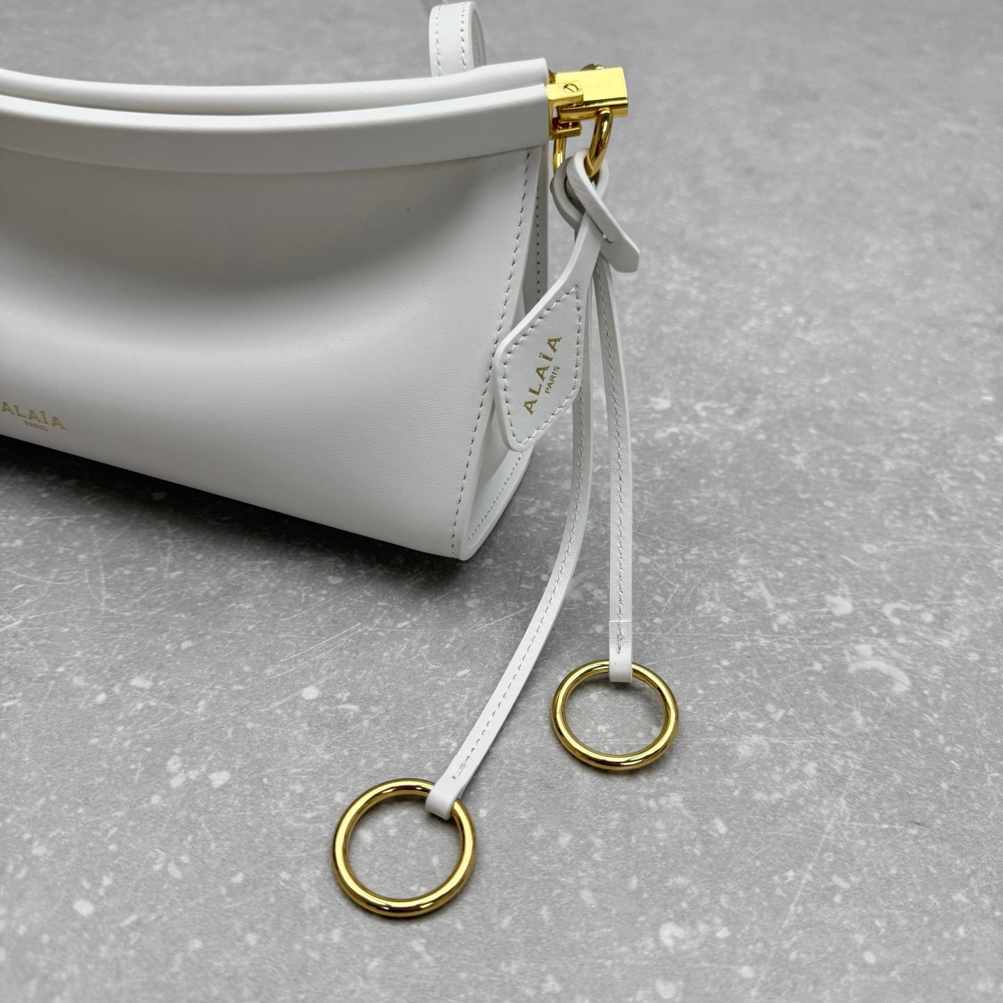 ALAÏA LE CLICK EAST WEST SMALL BAG 25x12.5x7cm